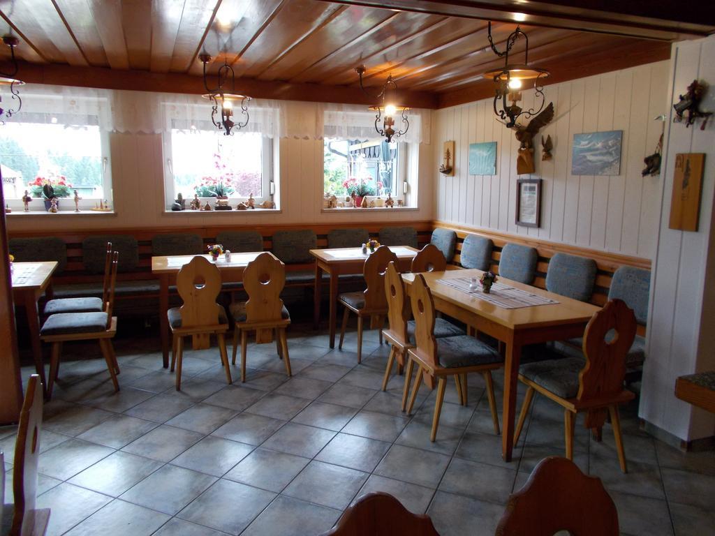 Gaststatte Und Pension Skiklause Klingenthal Kültér fotó