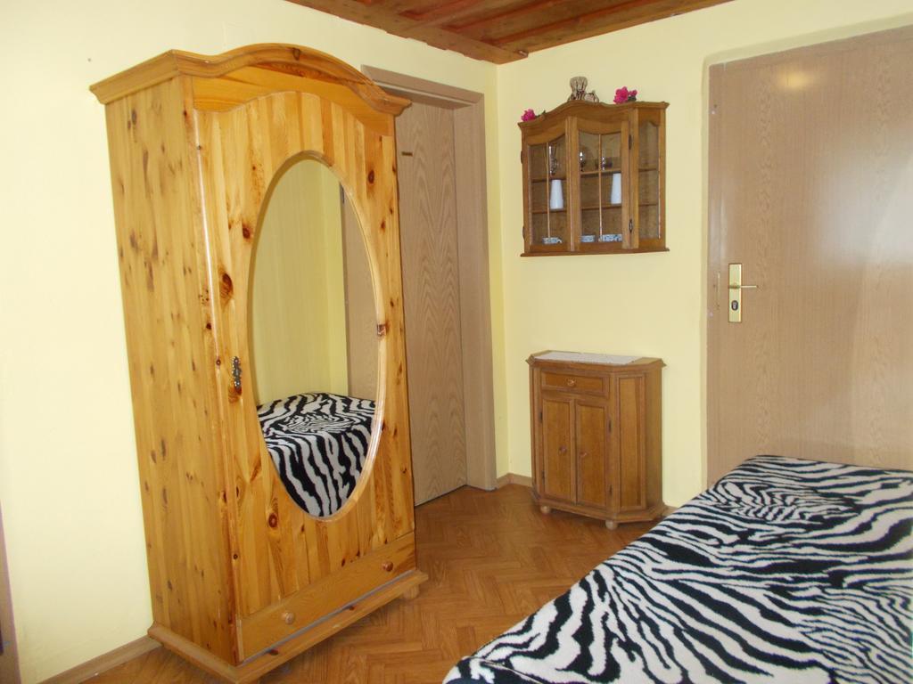 Gaststatte Und Pension Skiklause Klingenthal Kültér fotó
